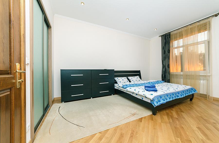 Amazing Two Beds In The Klovskiy Spusk Kyiv Exterior photo